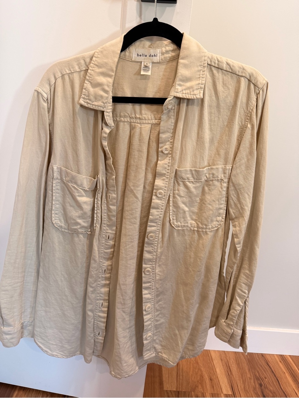 Bella Dahl women’s long Sleeve Button-Up Shirt in Cream